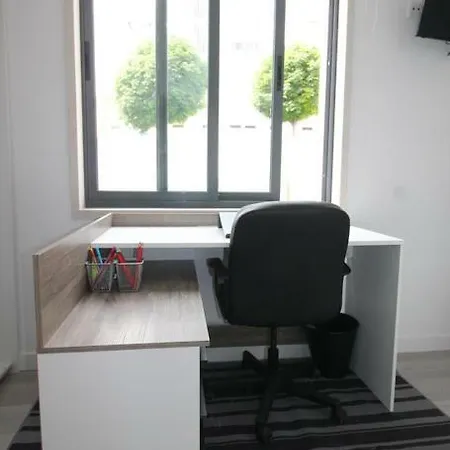Urban Loft Olivais - B&w Apartman